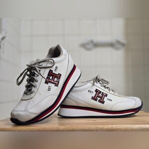 Retro Tommy Hilfiger Sneakers, White Red Navy